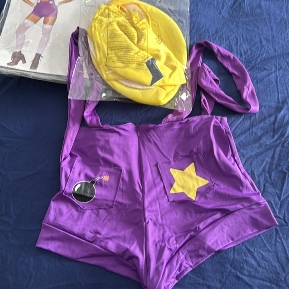 Gamer Villain 3 pc costume from Fashion Nova - Picture 2 of 4